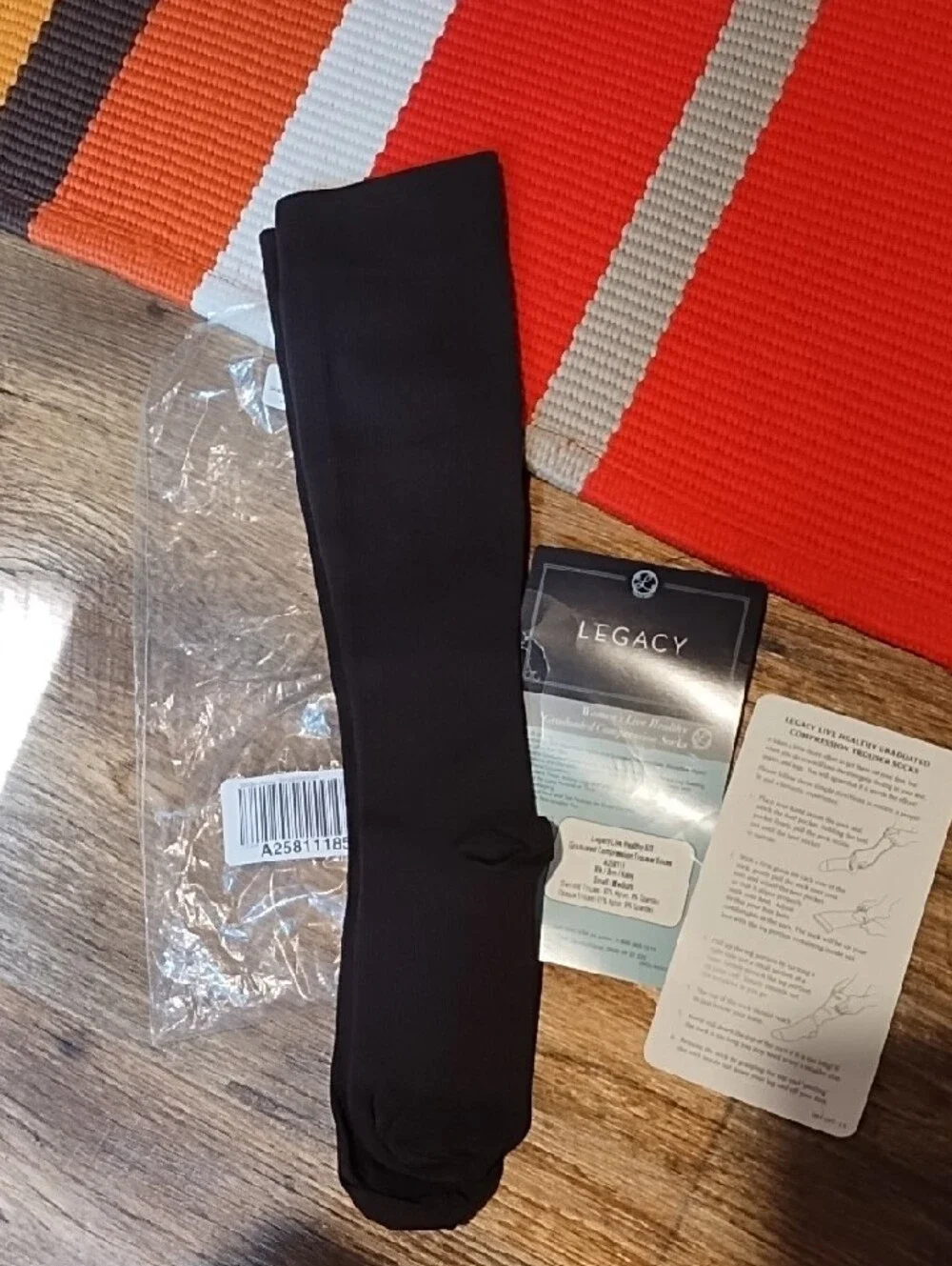Legacy Black Compression Arm Sleeve NIP 1 Pair Brown Sm.-Med.